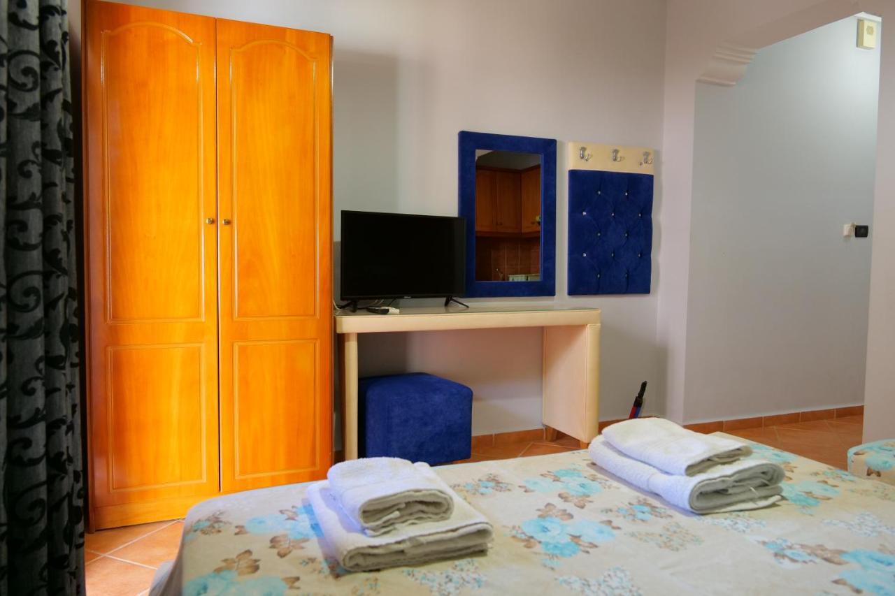 Crystal Apartment *